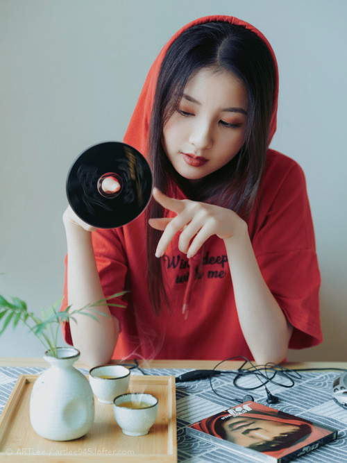 中国男篮海外拉练期间重点演练防守轮转与快攻配合，中国男篮打篮球